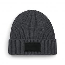 Gorro moderno con parche