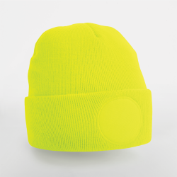 Gorro con parche redondo