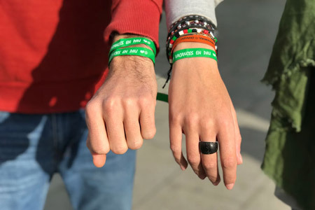 Fundraising para ONGs: Cómo conseguir fondos gracias a las pulseras personalizadas